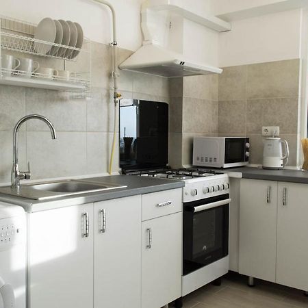 Cozy 2-Room Apartment On Zhvanetsky Boulevard Одеса Екстериор снимка