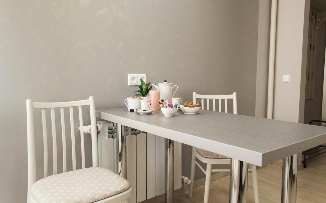 Cozy 2-Room Apartment On Zhvanetsky Boulevard Одеса Екстериор снимка