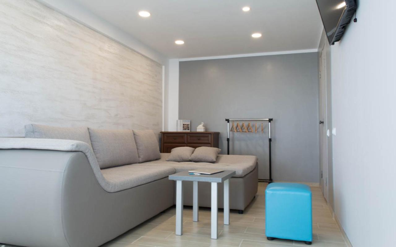 Cozy 2-Room Apartment On Zhvanetsky Boulevard Одеса Екстериор снимка